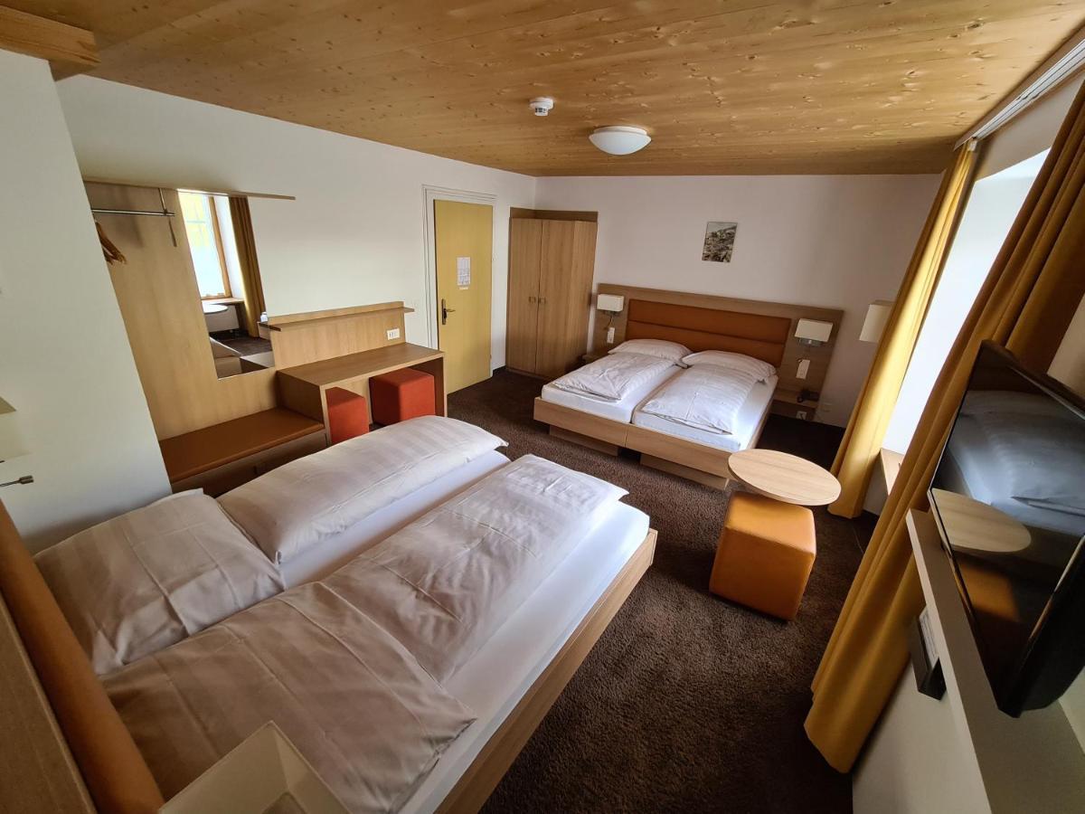 Hotel Staetzerhorn Парпан Экстерьер фото