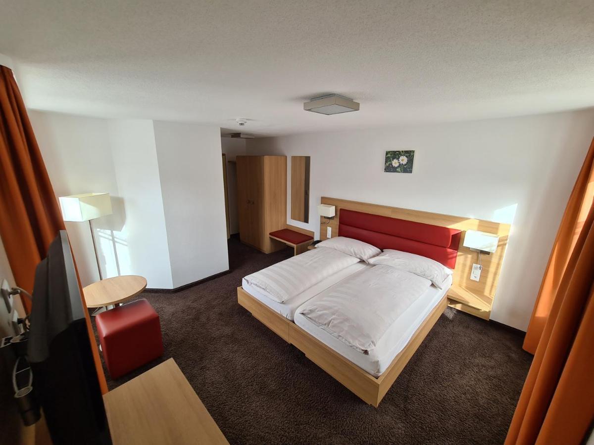 Hotel Staetzerhorn Парпан Экстерьер фото
