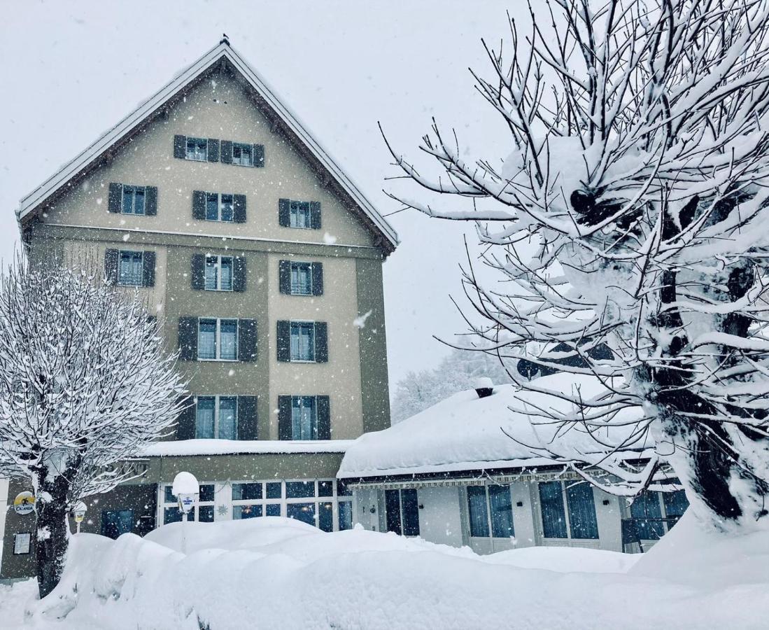 Hotel Staetzerhorn Парпан Экстерьер фото