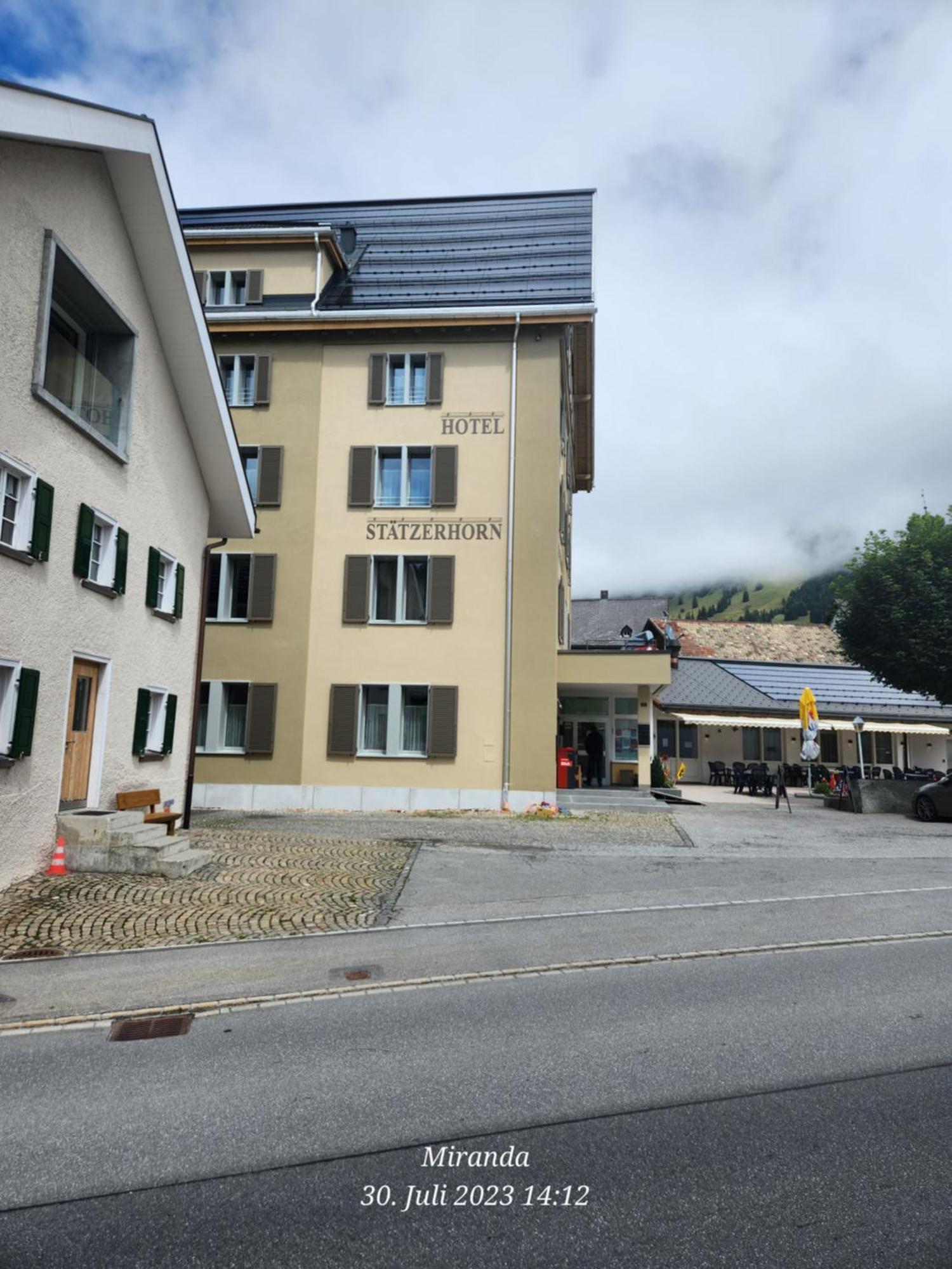 Hotel Staetzerhorn Парпан Экстерьер фото