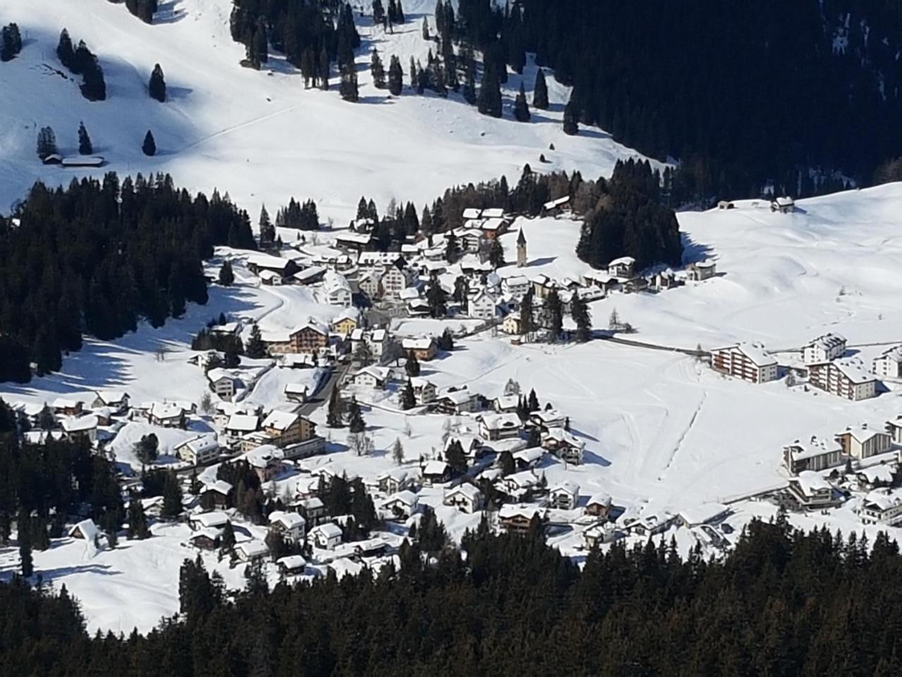 Hotel Staetzerhorn Парпан Экстерьер фото